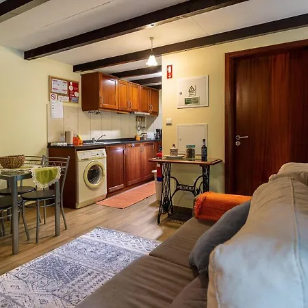 Rustica - Casa Da Lurdes بيت للعطل *