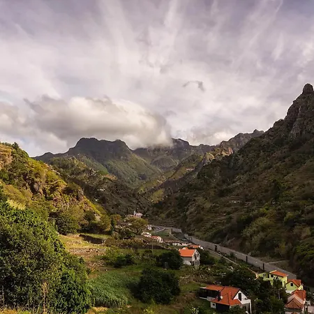 Rustica - Casa Da Lurdes Hébergement de vacances Ribeira Brava